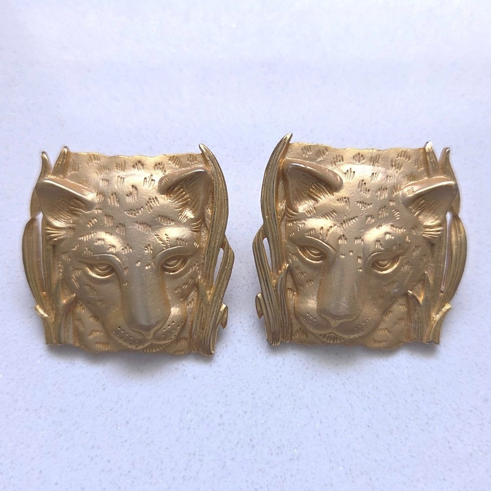 VTG Park Lane Leopard Head Gold Tone Dimensional Stud Earrings Safari Statement